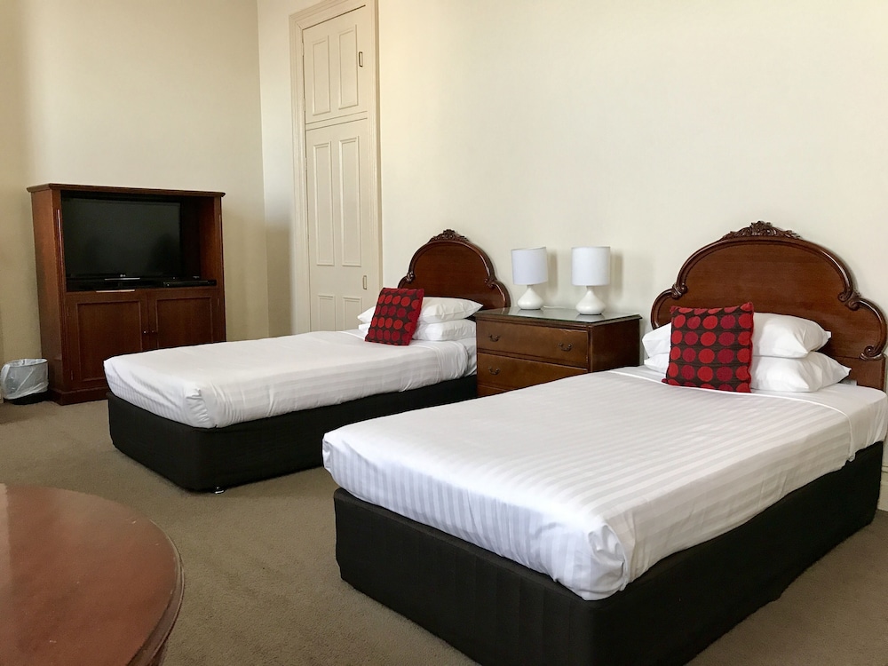 Room, Hotel Shamrock Bendigo