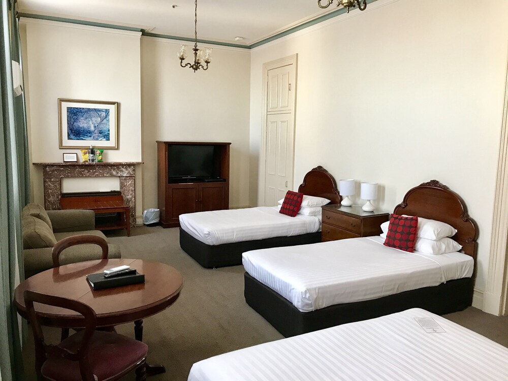 Room, Hotel Shamrock Bendigo