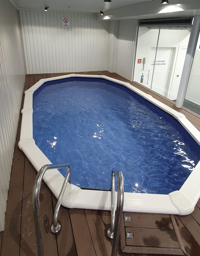 Indoor pool, Hotel Shamrock Bendigo