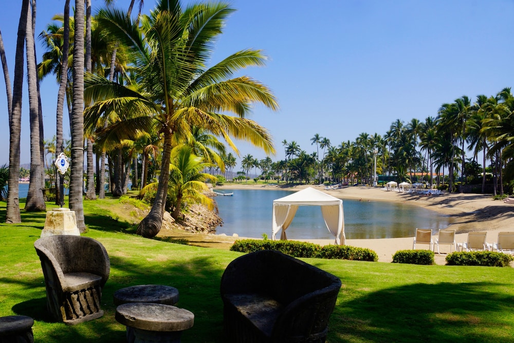 Grand Isla Navidad Golf & Spa Resort with Marina in Isla Navidad Best