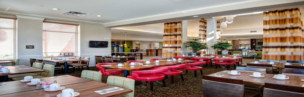 Hilton Garden Inn Tampa Ybor Historic District In Tampa Hotel Rates Reviews On Orbitz