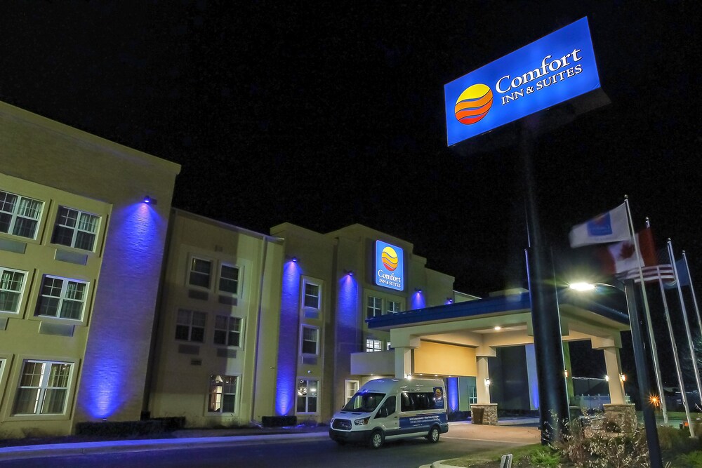 Comfort Inn & Suites