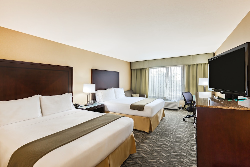 Holiday Inn Express Hotel & Suites San Jose-Morgan Hill, an IHG Hotel