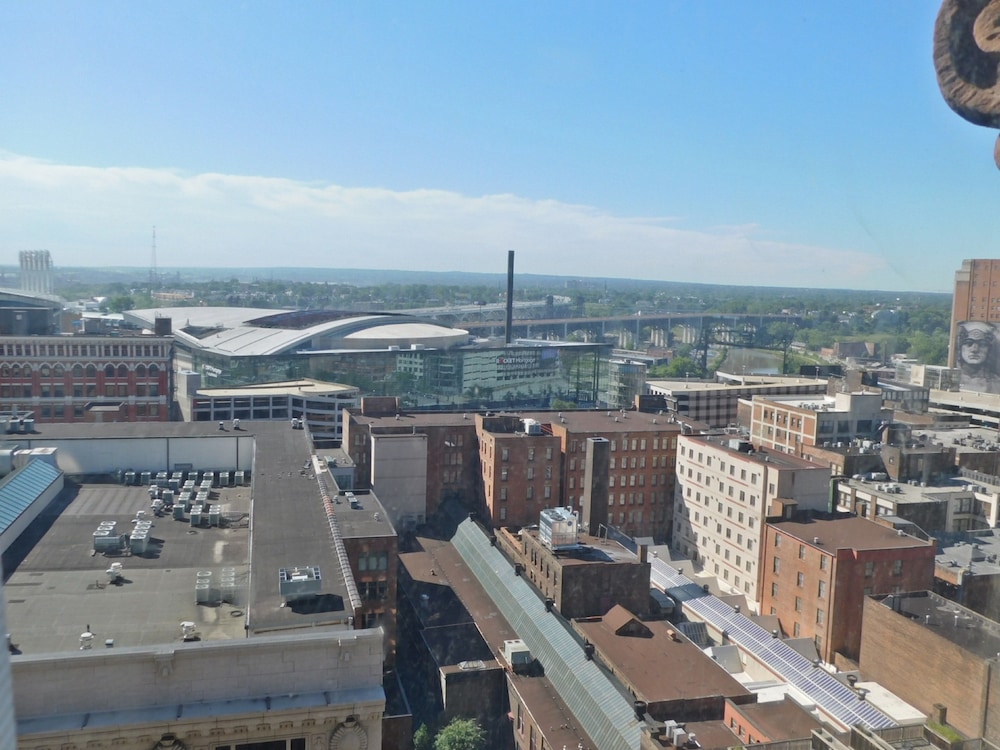 Holiday Inn Express Cleveland Downtown, an IHG Hotel