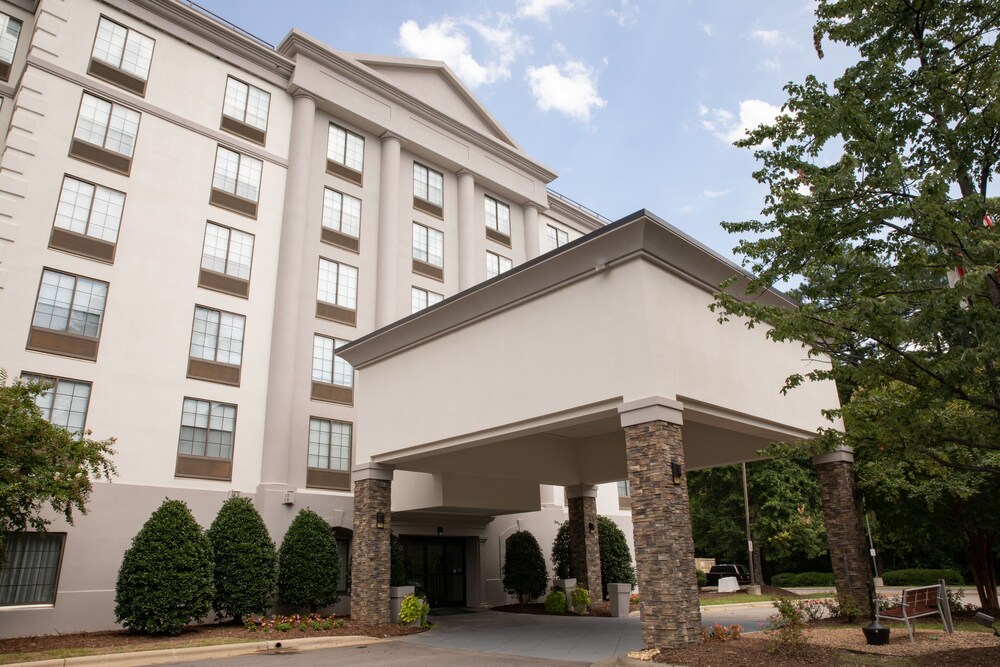 Holiday Inn Hotel & Suites Raleigh / Cary in Raleigh Hotel Rates