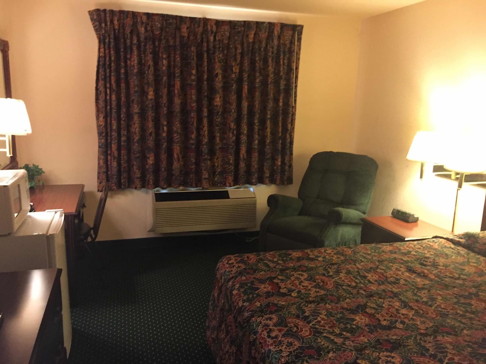 Room haven. Room haven. Hotel in the uk. Комната в стиле инди кид в симс. Room haven.