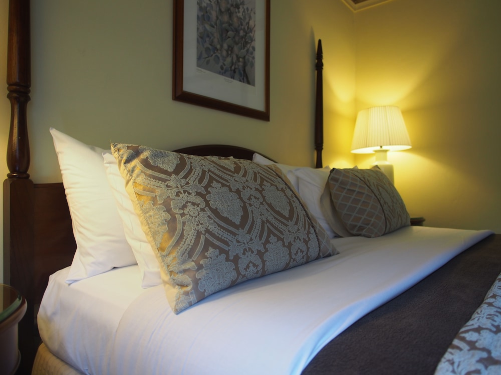 Simpson Of Potts Point