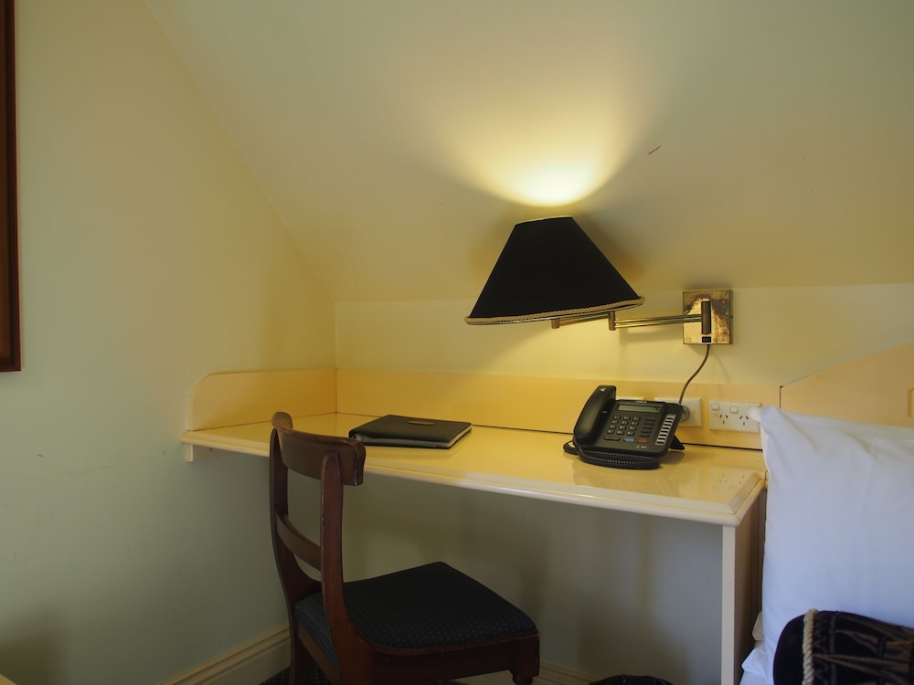 Simpson Of Potts Point