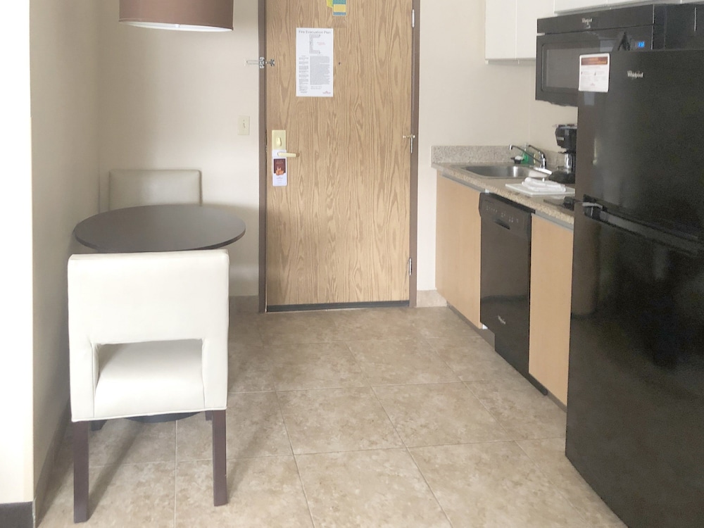 GreenTree Extended Stay Eagle/Vail Valley Deals & Reviews (Eagle, USA