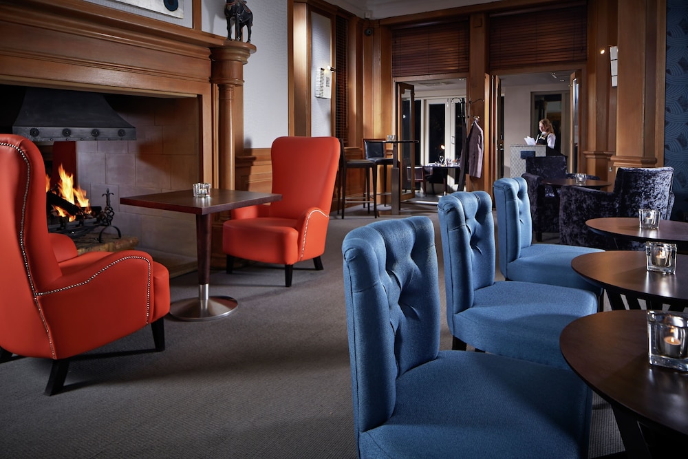 Lobby lounge, Alexander House And Utopia Spa