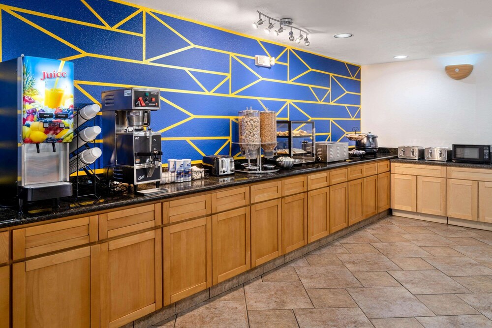 Microtel Inn & Suites by Wyndham Salt Lake City Airport