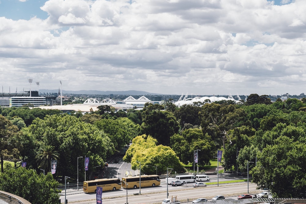 Quay West Suites Melbourne