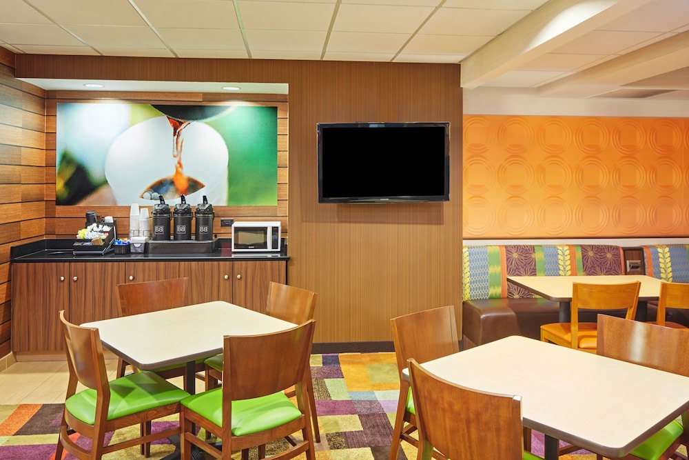 Fairfield Inn & Suites by Marriott Lombard