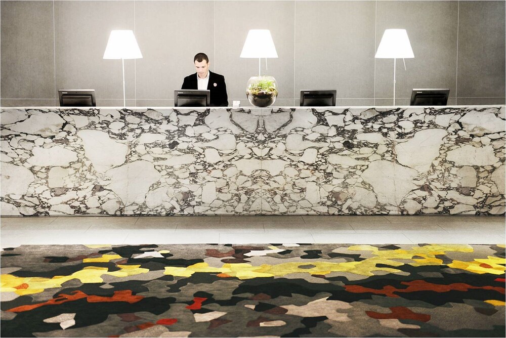 Rydges Melbourne Hotel
