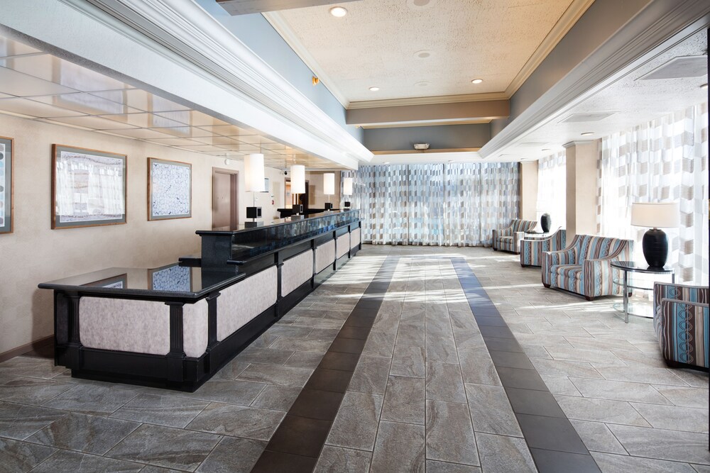 Red Lion Hotel Eureka 2018 Room Prices 78 Deals Reviews Expedia Hotel Front Featured Image Lobby