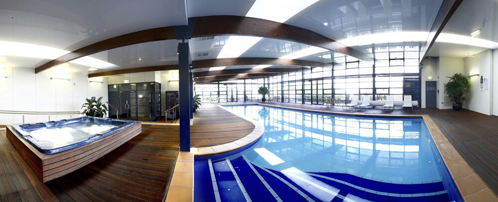 Novotel Canberra