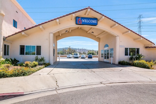 Great Place to stay Motel 6 Los Angeles - South El Monte, CA near South el Monte 