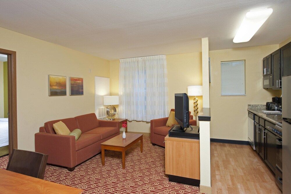 Towneplace Suites By Marriott Bloomington