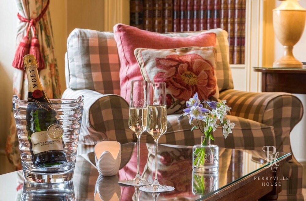 Perryville House 2019 Room Prices 246, Deals & Reviews Expedia