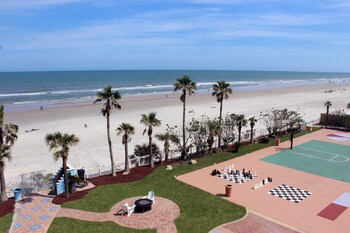 Plaza Resort Spa Daytona Beach Room Prices Reviews Travelocity Curly Selected Item