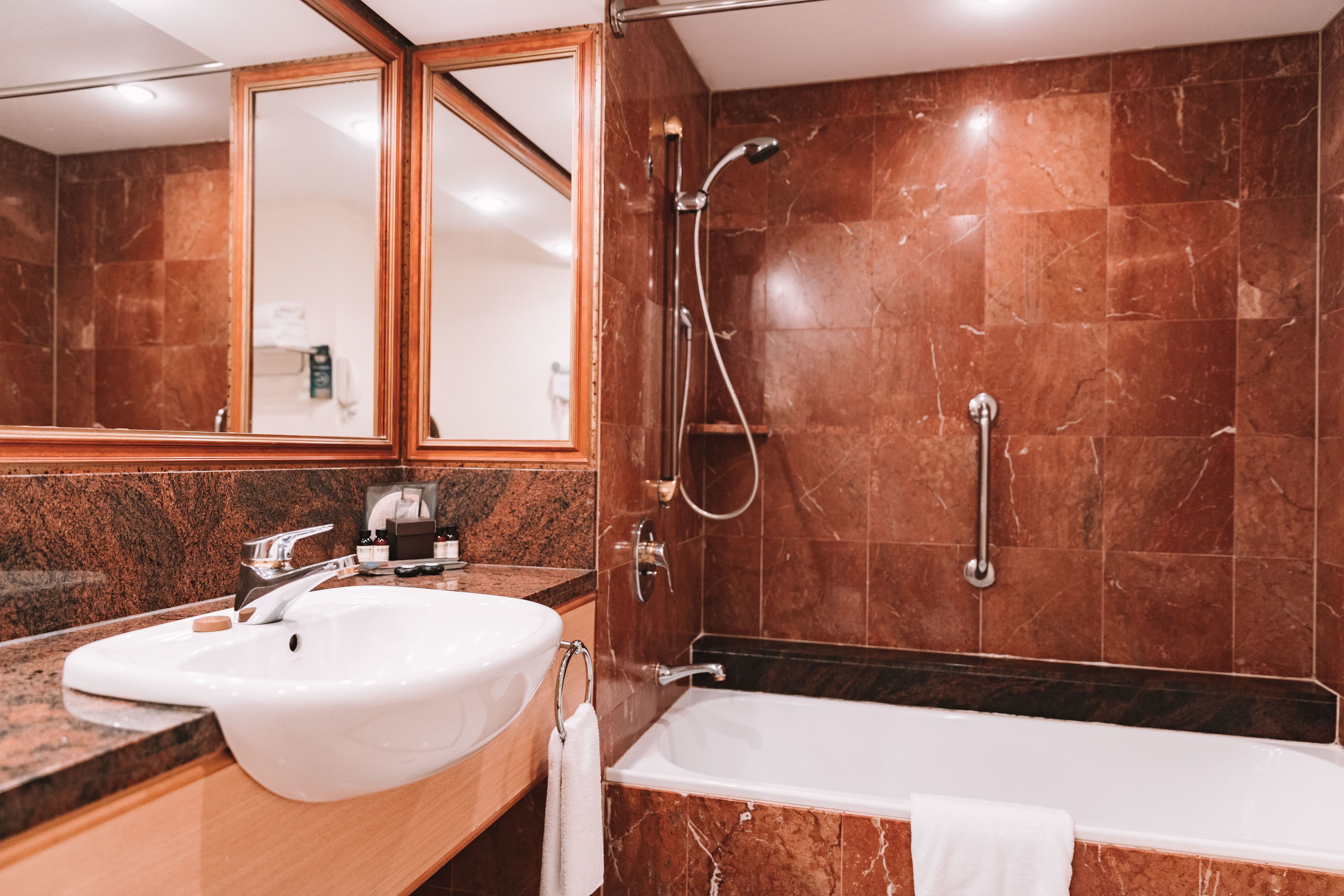 Pullman Cairns International