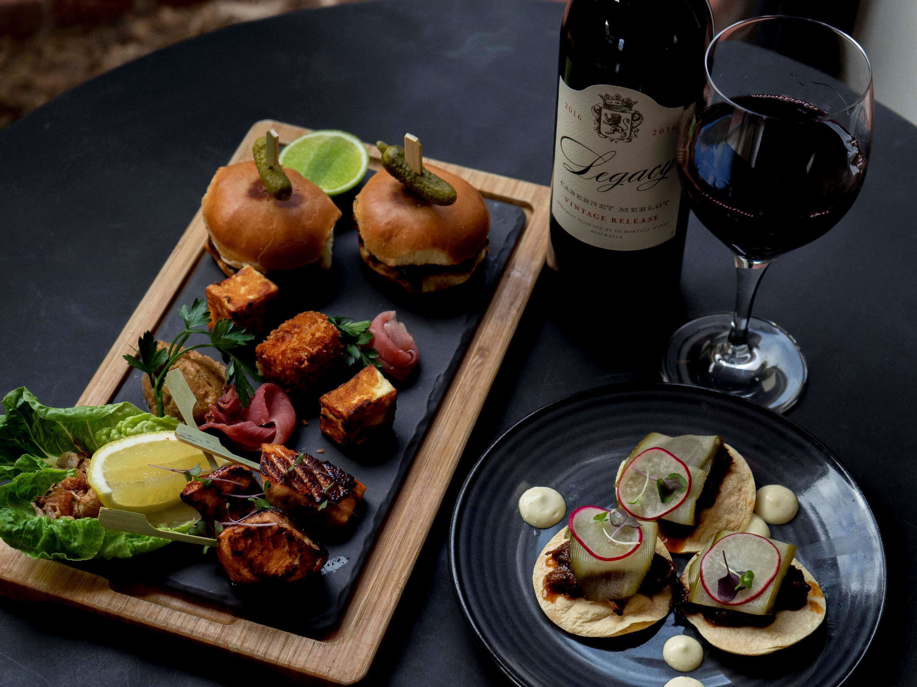 Pullman Cairns International