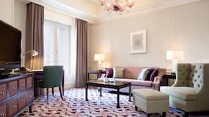 Minibar, in-room safe, desk, blackout drapes