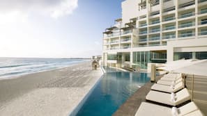 Plage, massages sur la plage