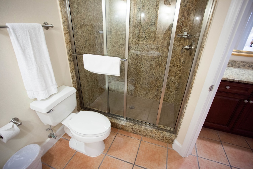 Bathroom, Grande Villas Resort