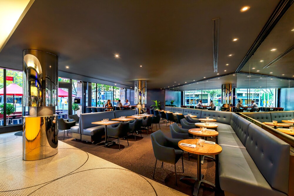 Royce Hotel