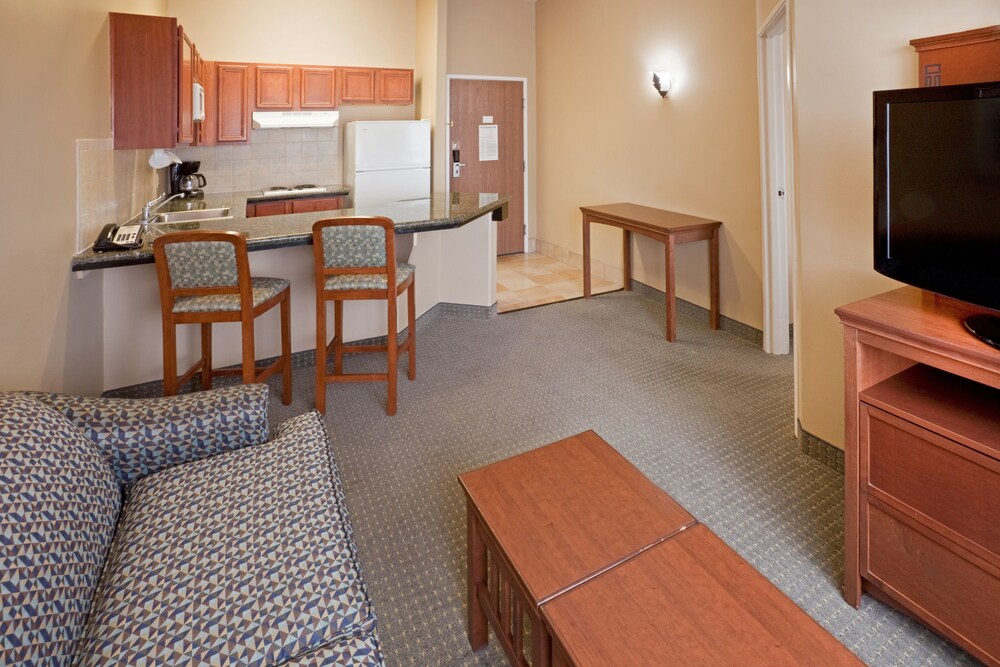 Staybridge Suites Lubbock, an IHG Hotel