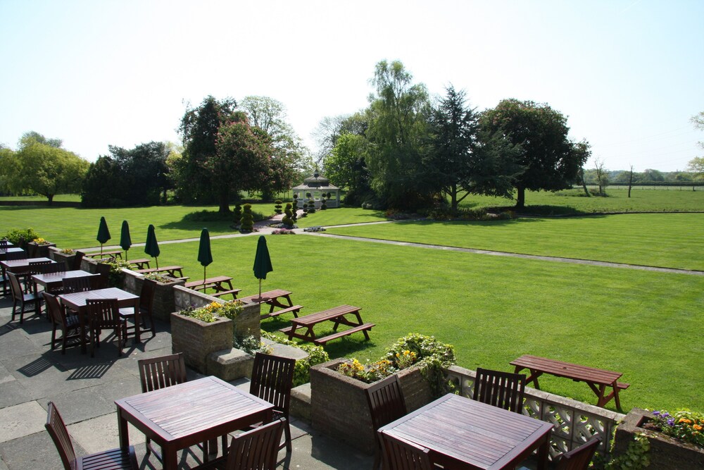 Terrace/patio, Thornton Hall Hotel and Spa