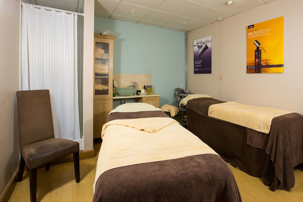 Treatment room, Hampshire Court Hotel & Spa