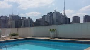 Piscina externa