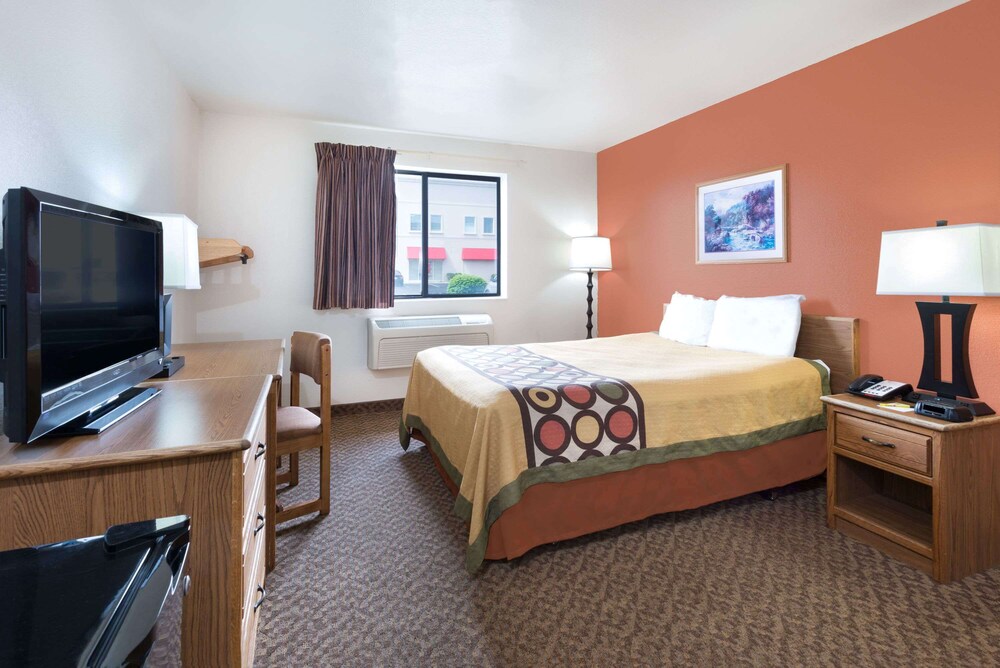 Super 8 by Wyndham Morgantown