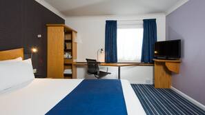 In-room safe, desk, iron/ironing board, free WiFi