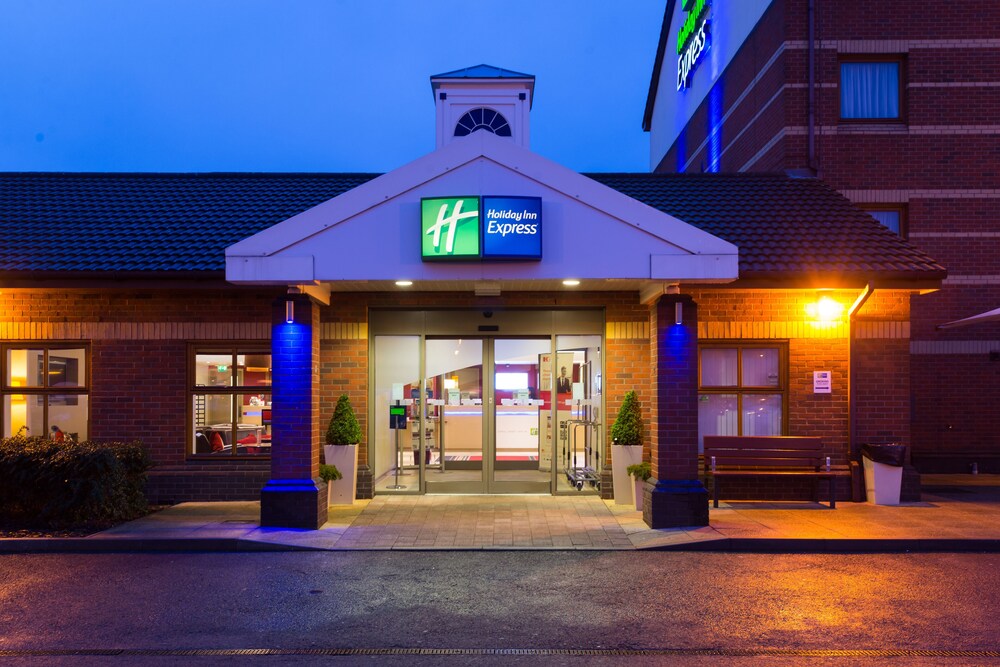 Holiday Inn Express Derby Pride Park, an IHG Hotel