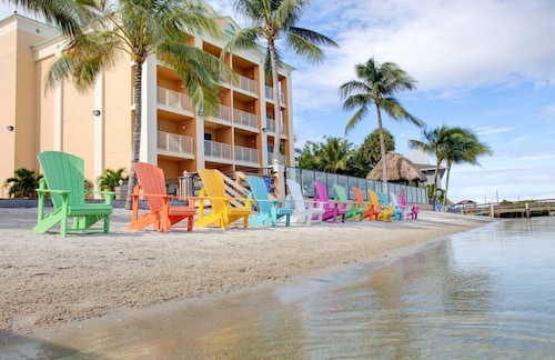 Great Place to stay Hutchinson Island Plaza Hotel and Suites near Fort Pierce 