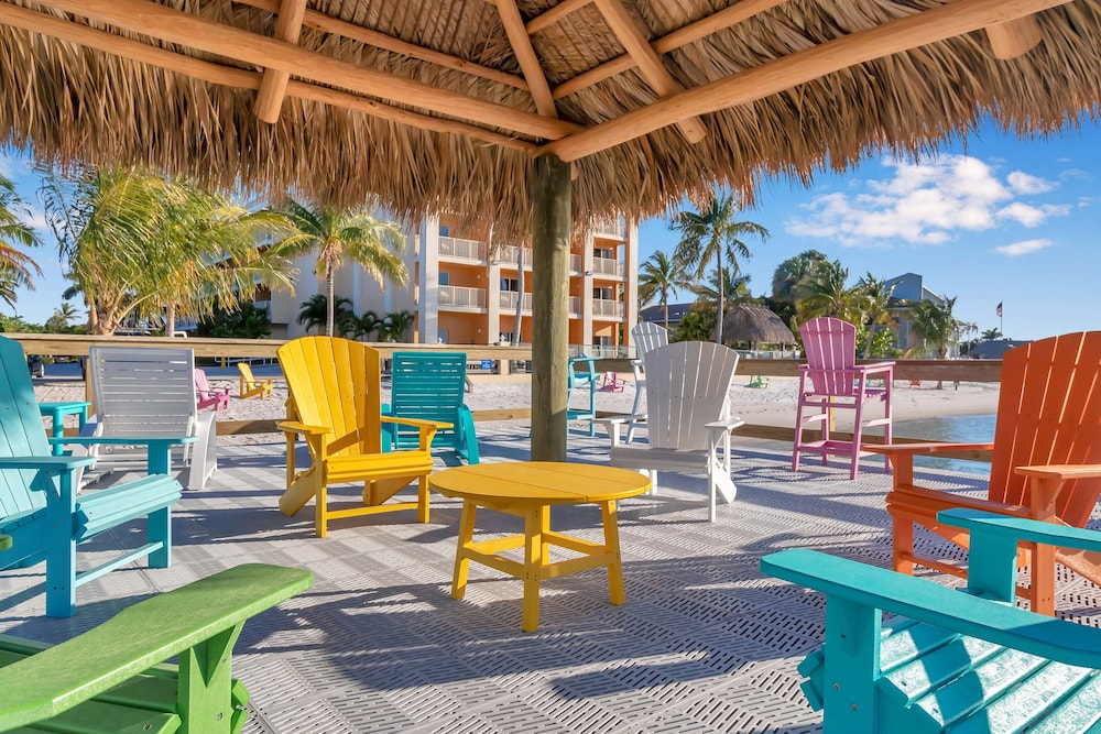 Hutchinson Island Plaza Hotel and Suites