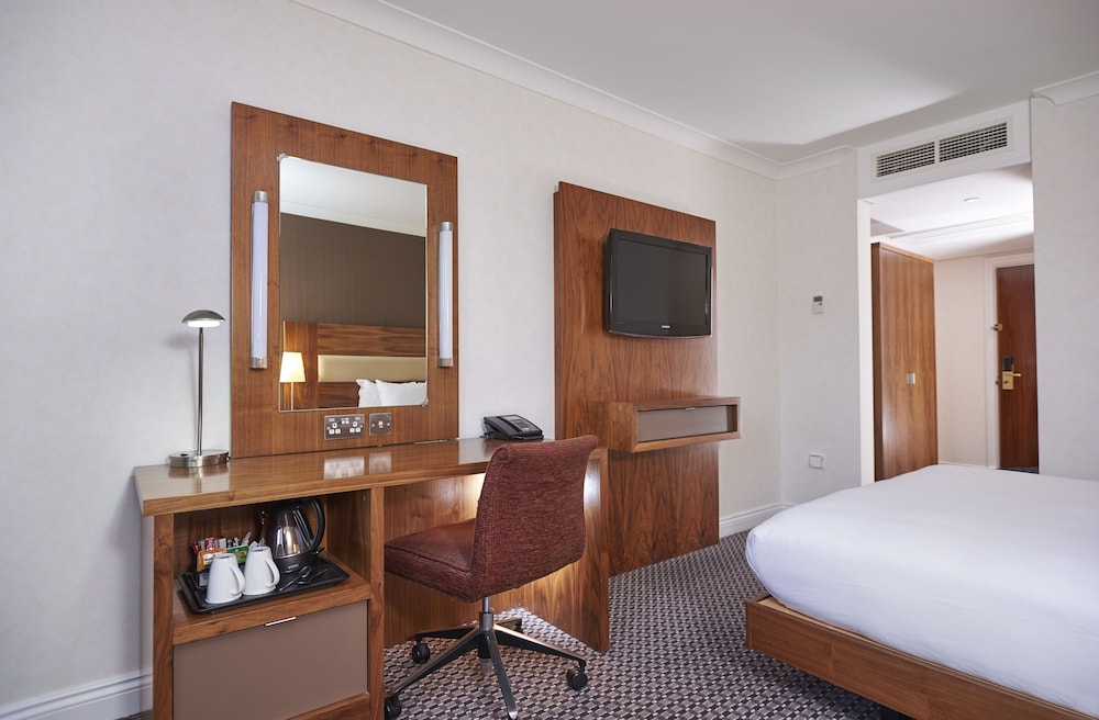 Room, DoubleTree by Hilton Bristol North