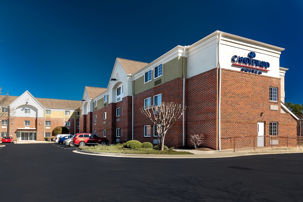 Candlewood Suites Richmond-West, an IHG Hotel