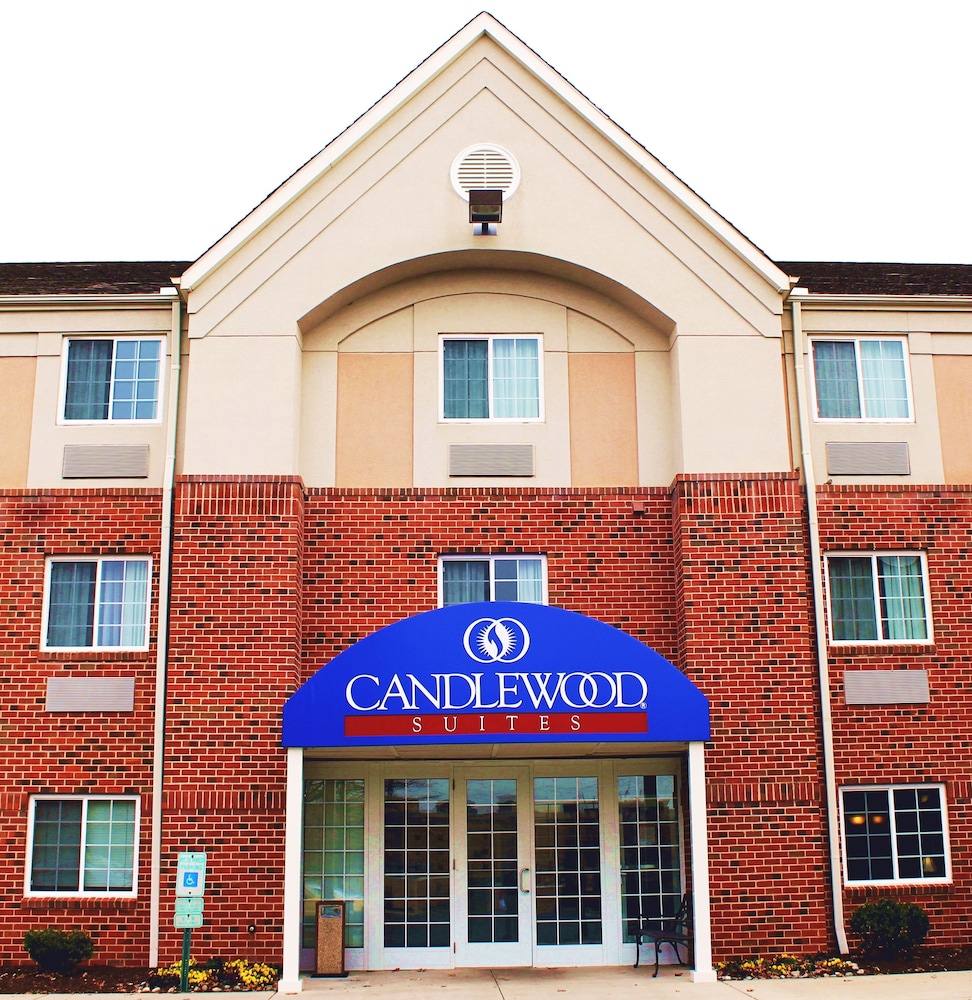 Candlewood Suites Richmond-West, an IHG Hotel