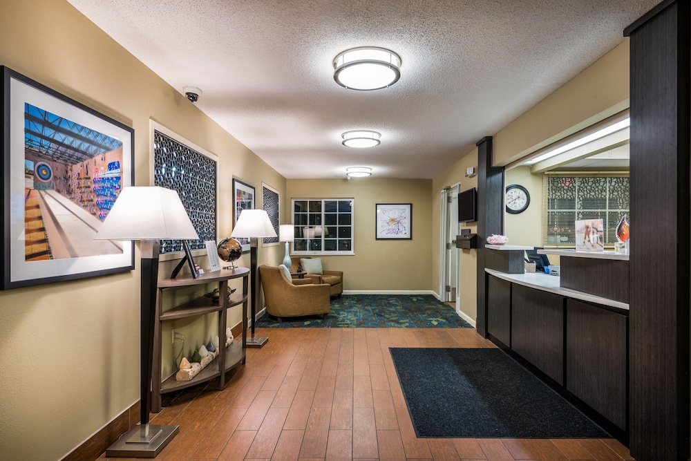 Candlewood Suites Richmond-West, an IHG Hotel