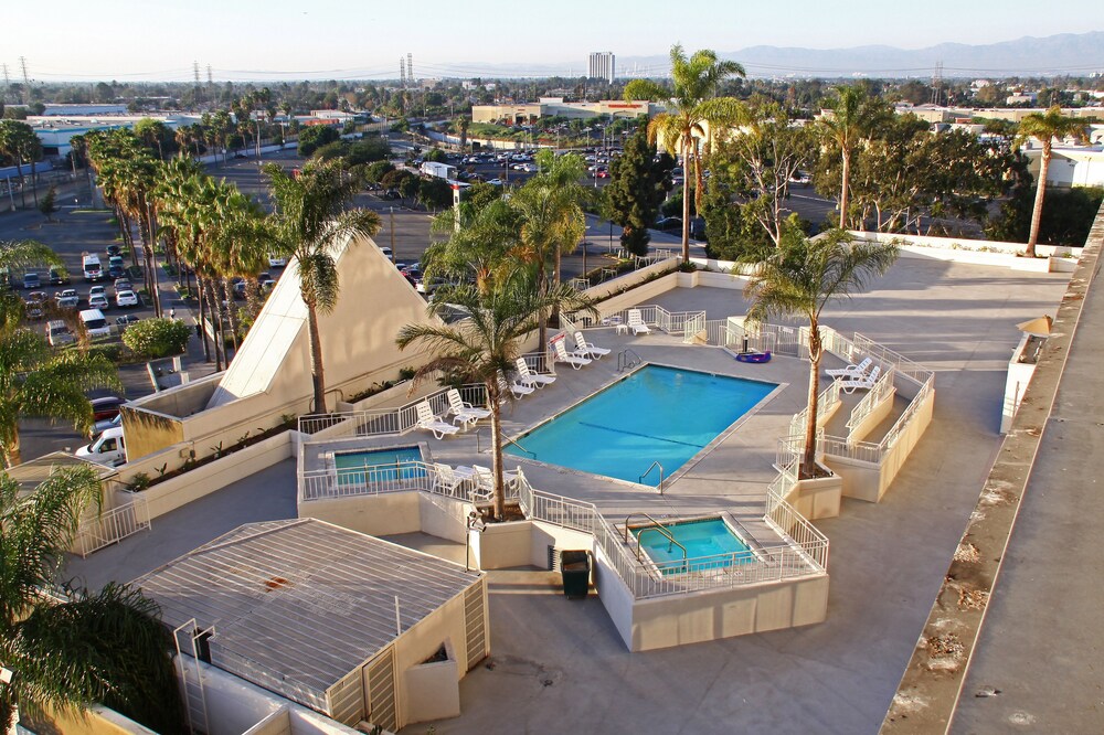 La Crystal Hotel La Crystal Hotel