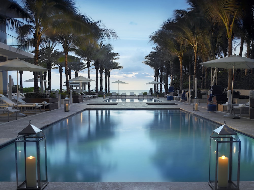 Grand Beach Hotel Surfside 2018 Pictures Reviews Prices Deals Balcony View Featured Image