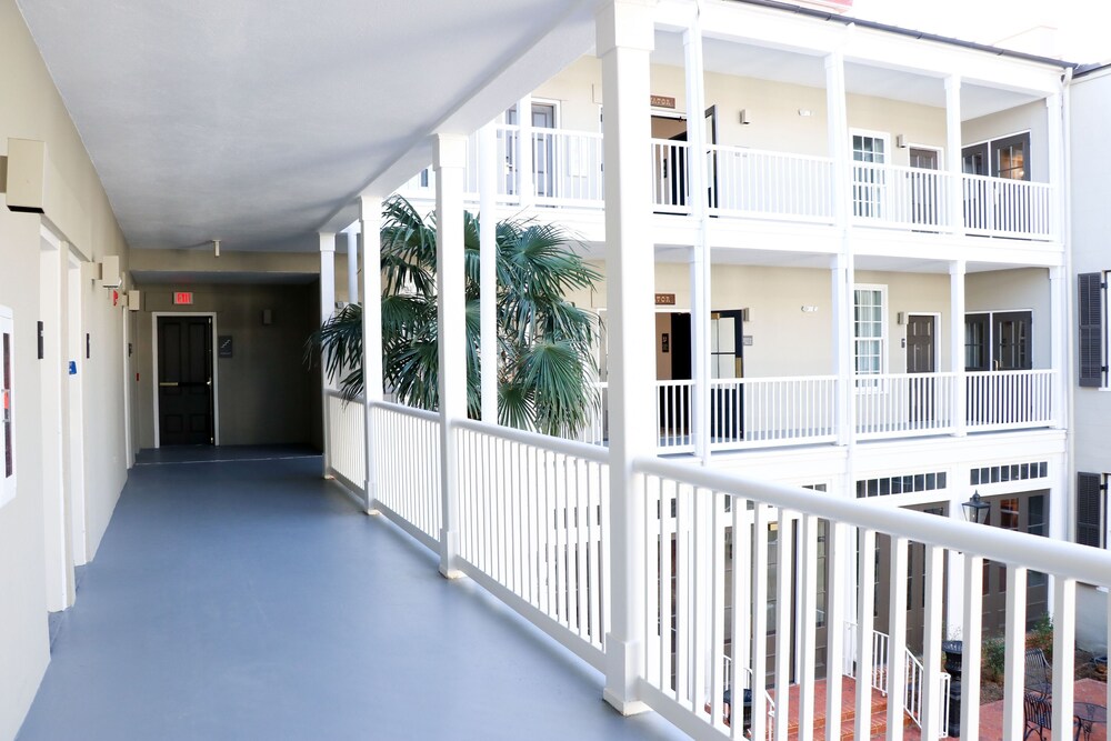 St James Hotel Selma Tapestry Collection By Hilton In Selma Hotel Rates Reviews On Orbitz