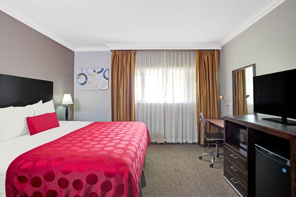 Ramada by Wyndham Los Angeles/Downtown West