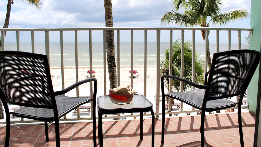 Lani Kai Beachfront Resort