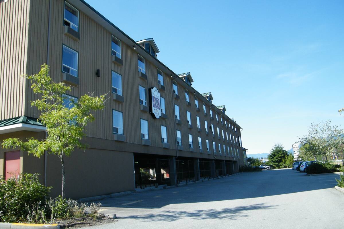 BEST WESTERN Mountain Retreat Hotel Squamish Canada BEST WESTERN Mountain Retreat Hotel Squamish Canada