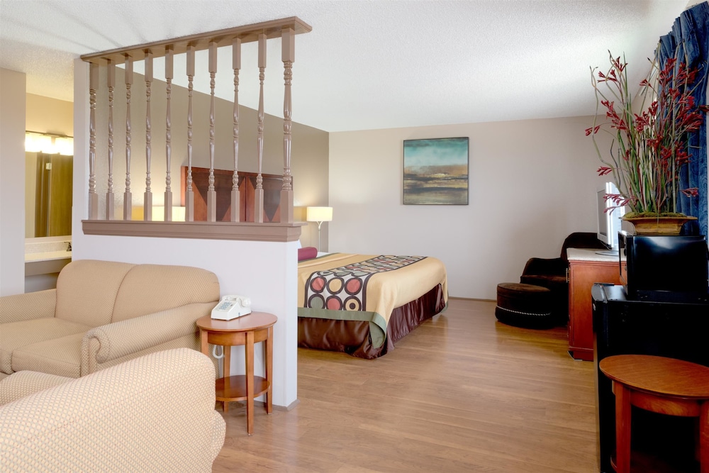 Room, Super 8 by Wyndham Nampa